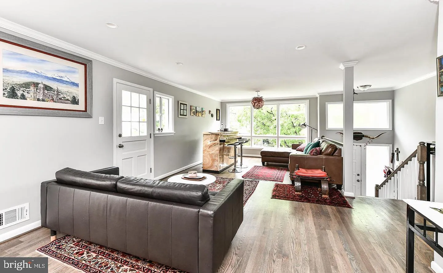6 bed, 4.5 bath, 2308 sqft, $4,525 — Photo 2