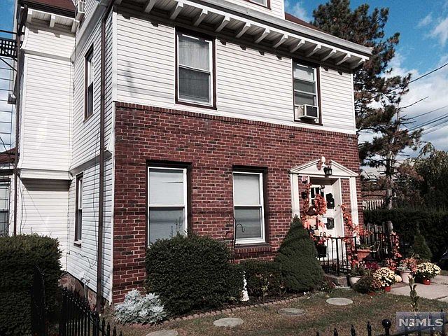 1st image of 368 Grand Ave