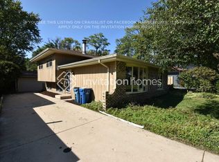 4904 Drendel Rd, Downers Grove, IL 60515