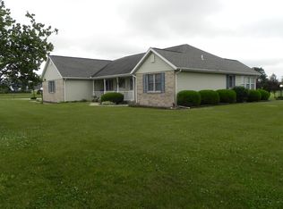 2516 Deere Run Dr, Rochester, IN 46975