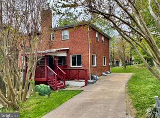3101 S Fox St, Arlington, VA 22202