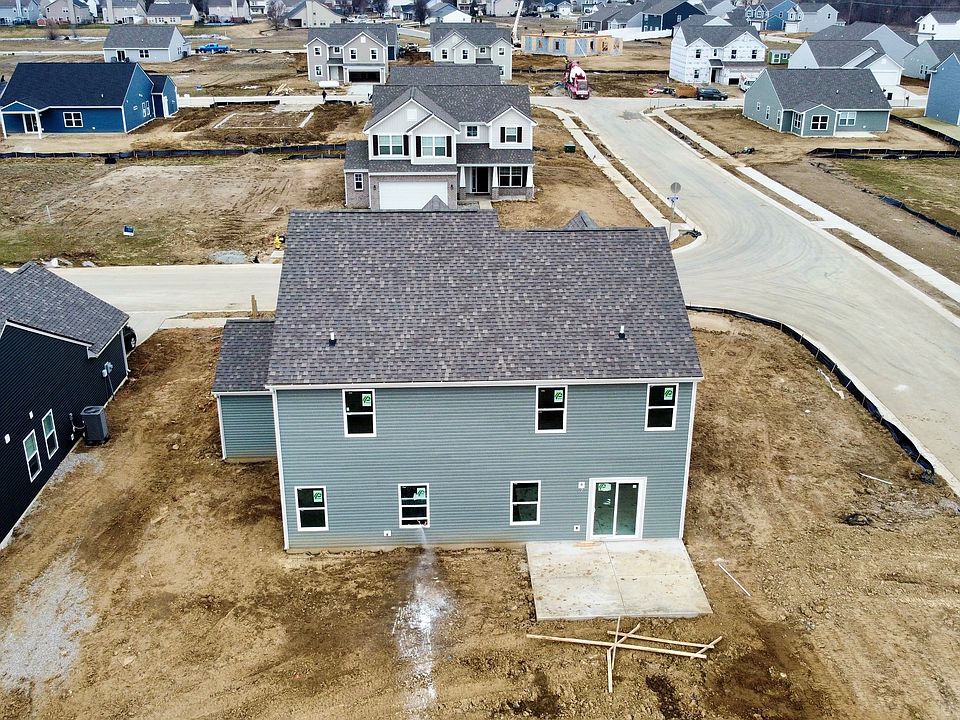 2nd image of 921 Highland Springs Ln