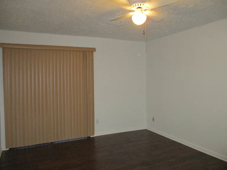 102 Westcliff Center St #D — Photo 3