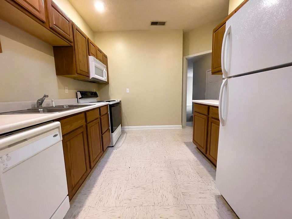 1st image of 9013 W Jackson St #1916