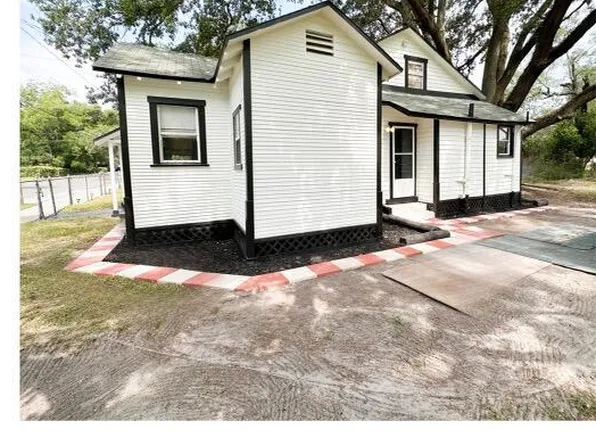 1585 W 35TH Street, Jacksonville, FL 32209