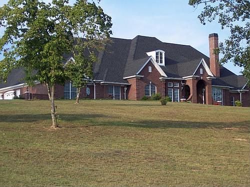 2nd image of 2804 Orchard Dr