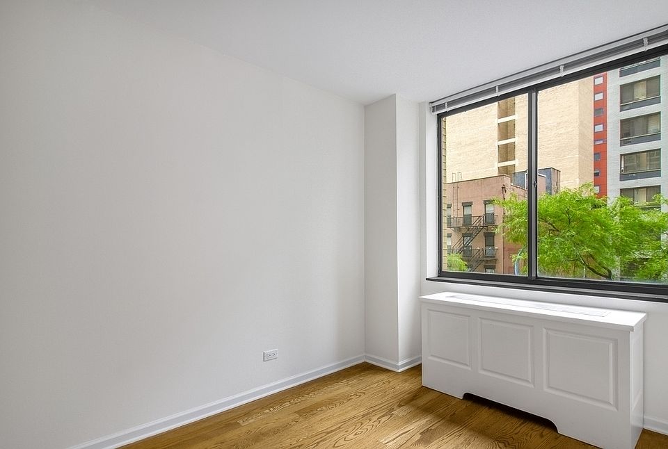 1st image of 245 E 44th St APT 7C
