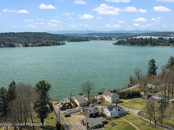 2nd image of 407 Lakeview Road