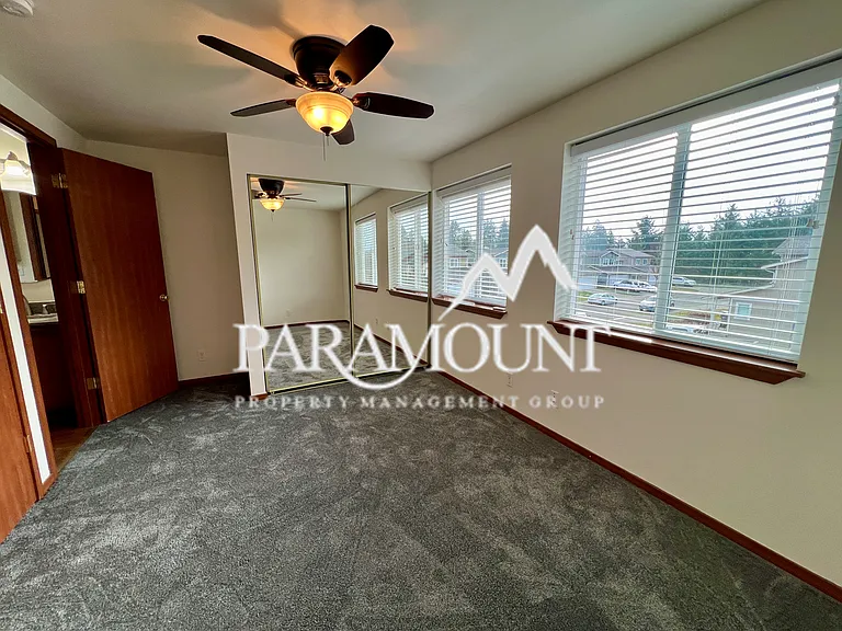2261 SE Abernathy Ct — Photo 6
