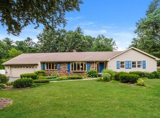 132 Woodbrook Ter, West Springfield, MA 01089