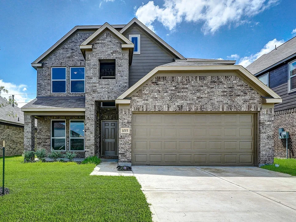 1015 Willowick Bay Dr