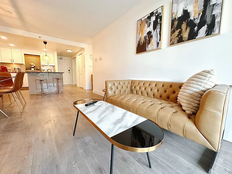 555 Abbott St #311 — Photo 3