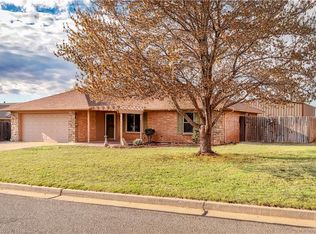 401 Maple St, Elk City, OK 73644