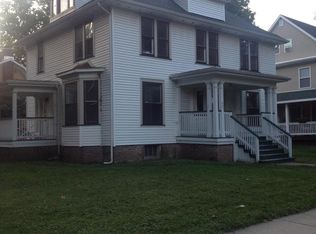 407 S New St APT 1, Champaign, IL 61820