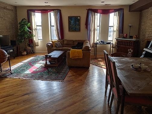 1st image of 1156 W Grand Ave #401