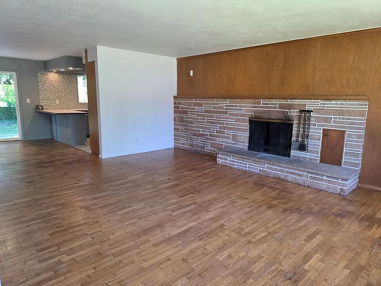 1315 Pacific St — Photo 1