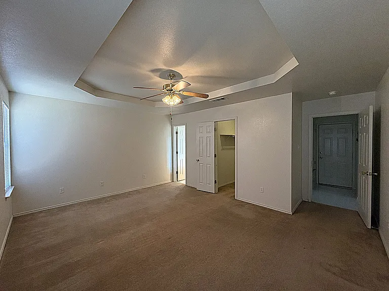 1117 Katelyn Cir — Photo 17