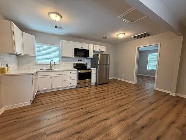 1308 Genova St #2 — Photo 12
