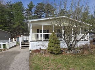 14 Medallion Rd, Holbrook, MA 02343