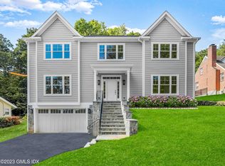 30 Hunt Ter, Greenwich, CT 06831