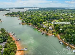 175 Woodstream Cir, Mooresville, NC 28117