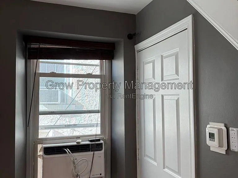 4714 Fowler St — Photo 3