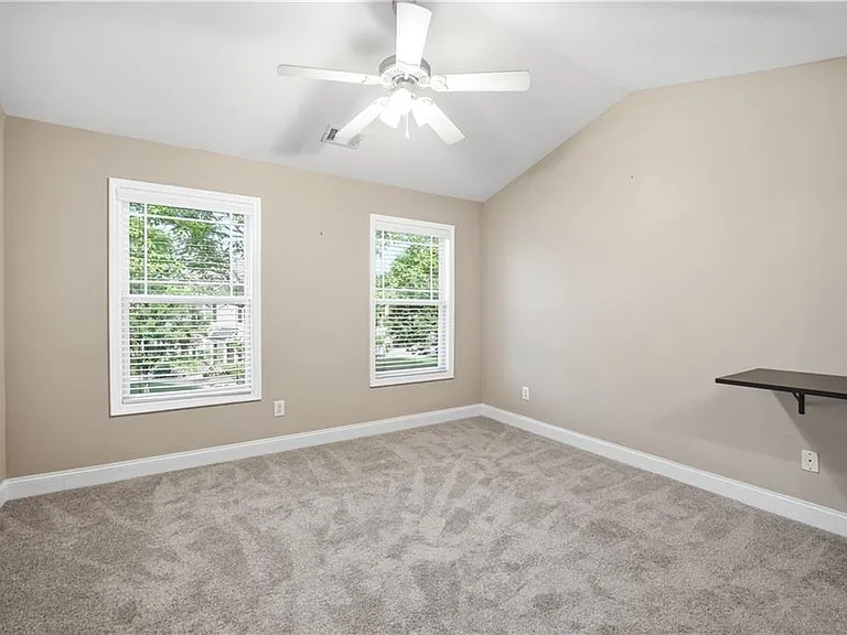 211 Oconee River Cir — Photo 15