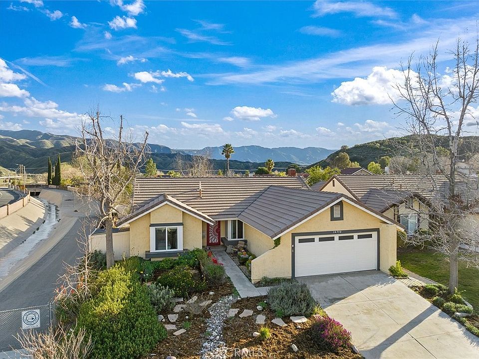 1st image of 14758 Begonias Ln