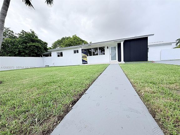 4th image of 20022 SW 118th Ave