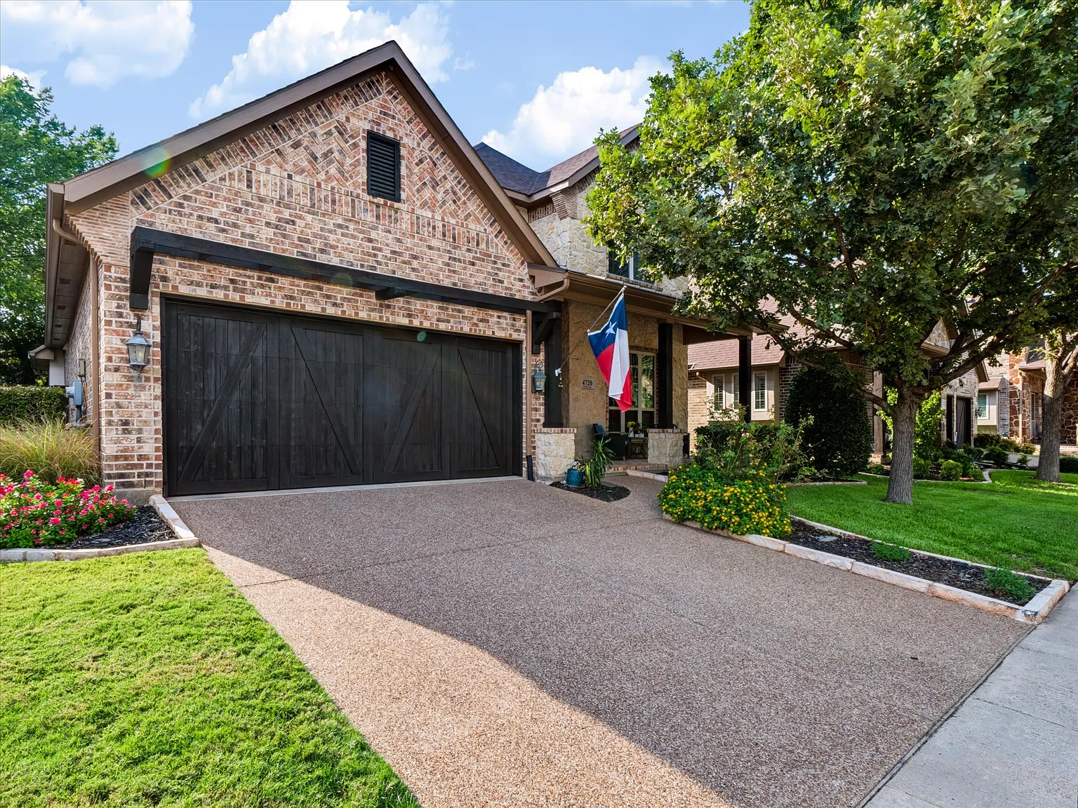 4 bed, 2946 sqft, $4,000 — Photo 3