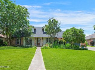 102 Lomond Ave, Lafayette, LA 70508