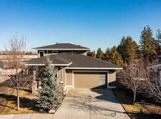 61089 SE Echo Lake Ct, Bend, OR 97702