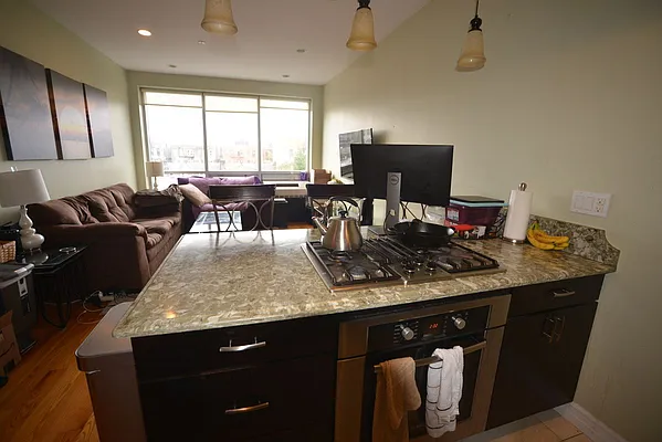 Rented by Voro, LLC | media 10