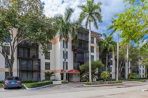 5550 NW 44th St #506 Photo 1