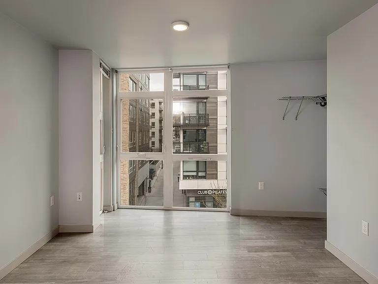 Minnie Flats | 101 Denny Way, Seattle, WA 98109 — Photo 57