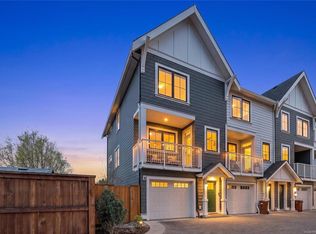 3450 Whittier Ave #Townhouse 19, Saanich, BC