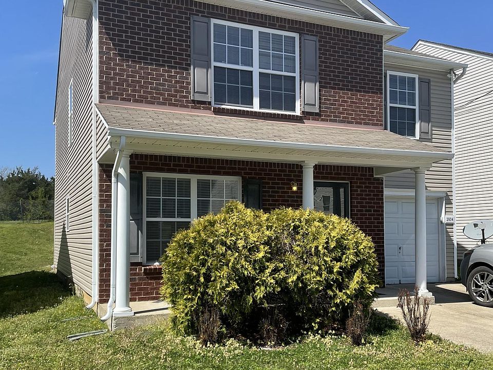 1st image of 2834 Creekbend Dr