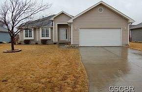 1st image of 409 Eagle Cres