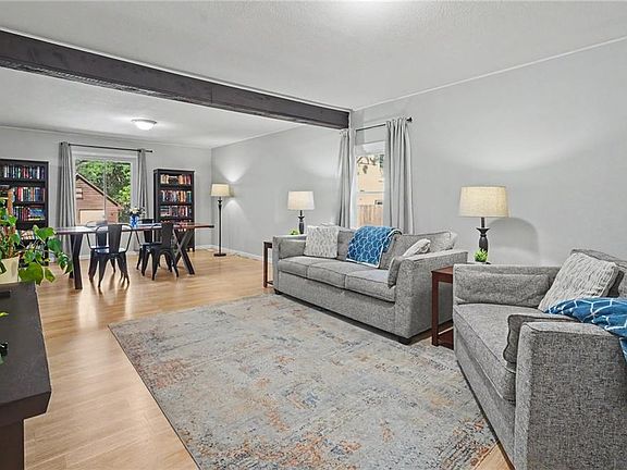 3rd image of 814 4th St