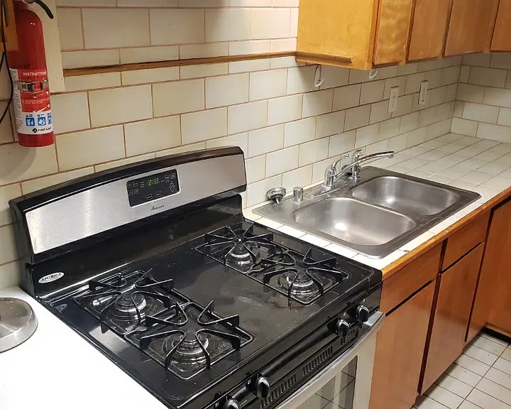 525 Price St #B — Photo 12