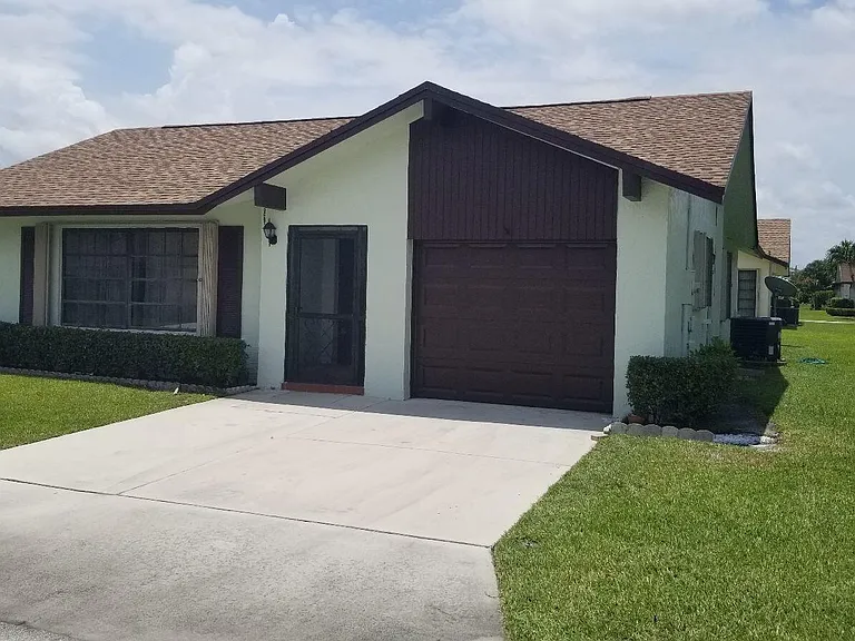 6260 Red Cedar Cir — Photo 1