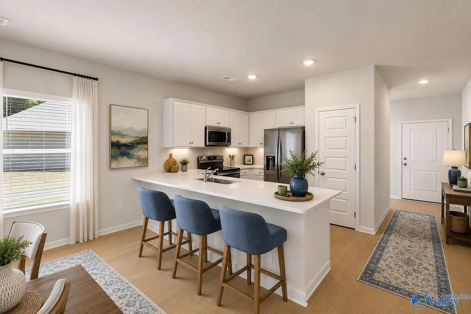 4 bed, 2.5 bath, 1891 sqft, $1,850 — Photo 1