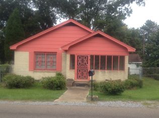 910 Railroad St, Columbus, MS 39701
