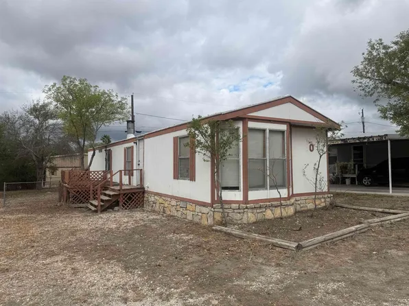 90 Mulberry St, Del Rio, TX 78840