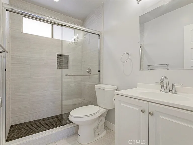 1835 N Alexandria Ave #10 — Photo 12