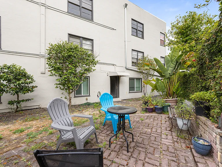 1325 Sacramento St #1 — Photo 27