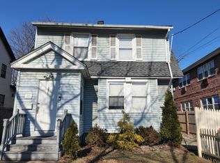 249 Weequahic Ave, Newark, NJ