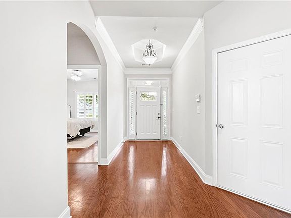 3rd image of 2385 Callaway Ct