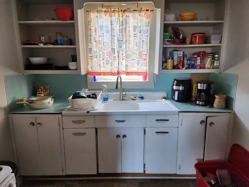 Photo 2 of 9 - 311 E Grove Ave #1 - Parma, ID Building Photo - 311 E Grove Ave #1