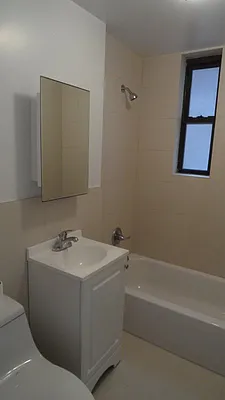 Rented by Bohemia Realty Group | media 29